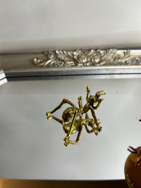 Ant Sphere Holders